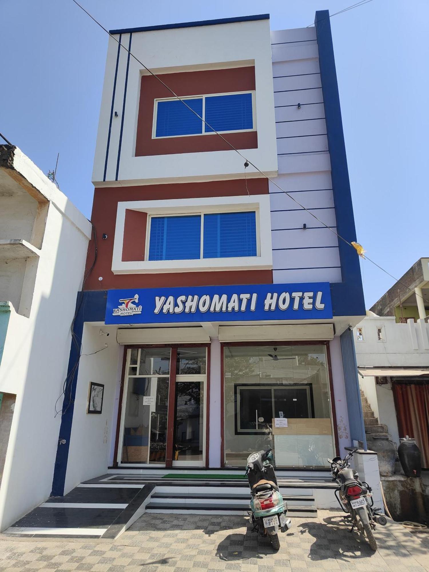 Yashomati Hotel Maheshwar Екстериор снимка